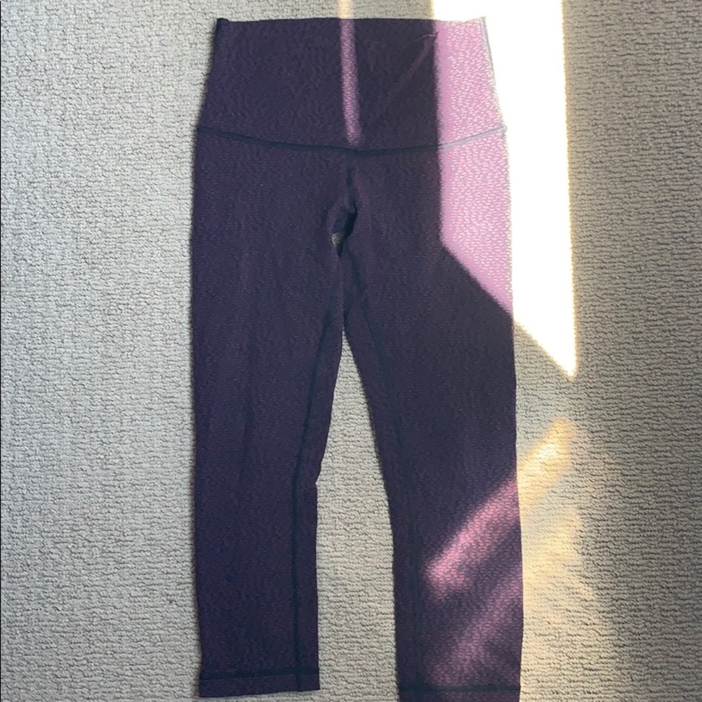 Lululemon wunder under